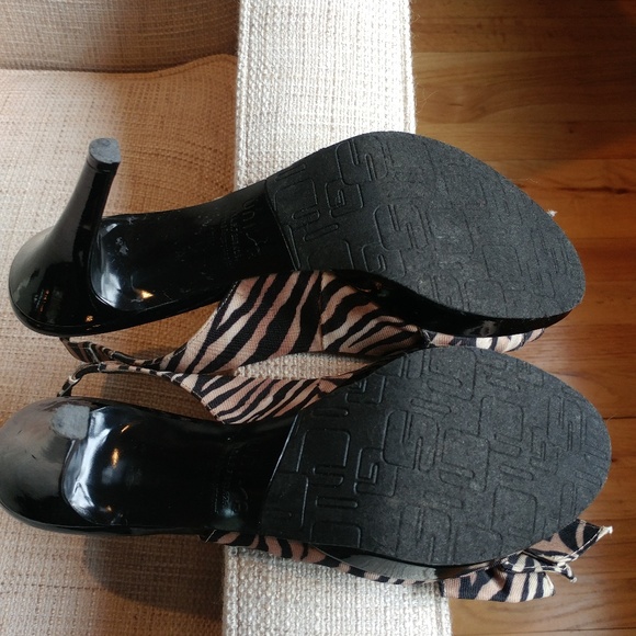 Unisa Tiger Stripe Slingback SIZE 7.5 - Picture 5 of 7